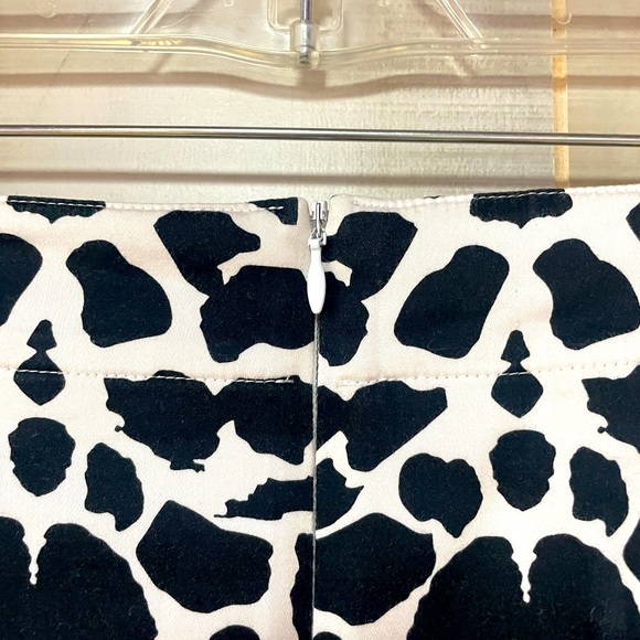 Lady Hagen Black White Brown Animal Print Side Slit Skorts Sz 10 - Picture 7 of 8